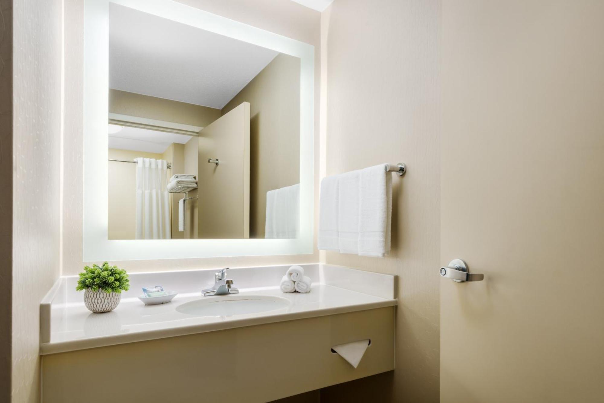 Springhill Suites Manchester-Boston Regional Airport Extérieur photo
