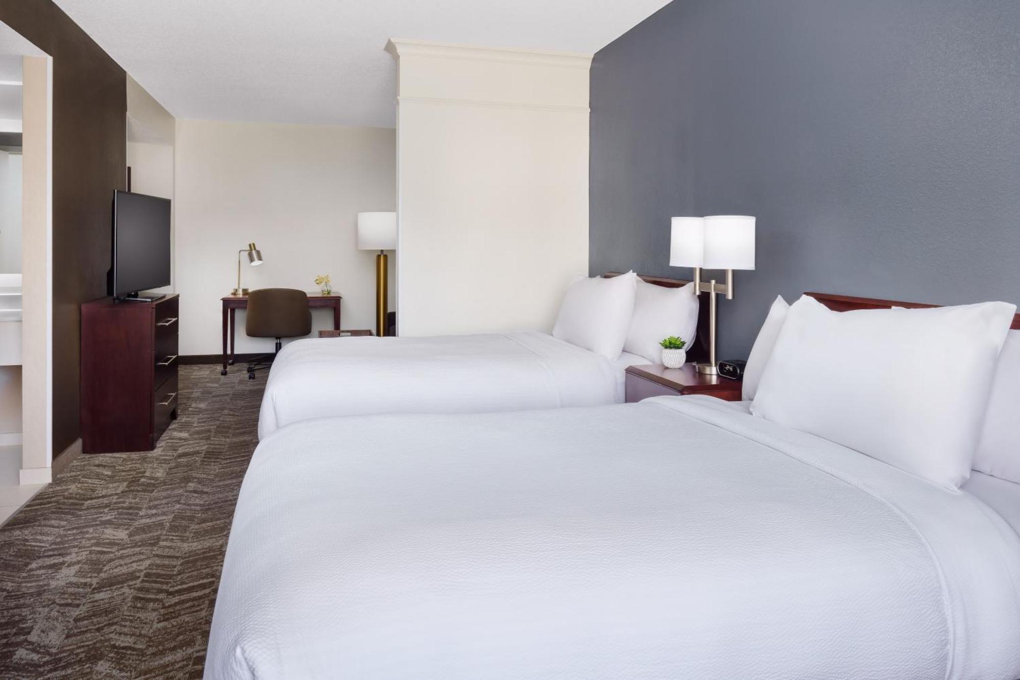 Springhill Suites Manchester-Boston Regional Airport Extérieur photo