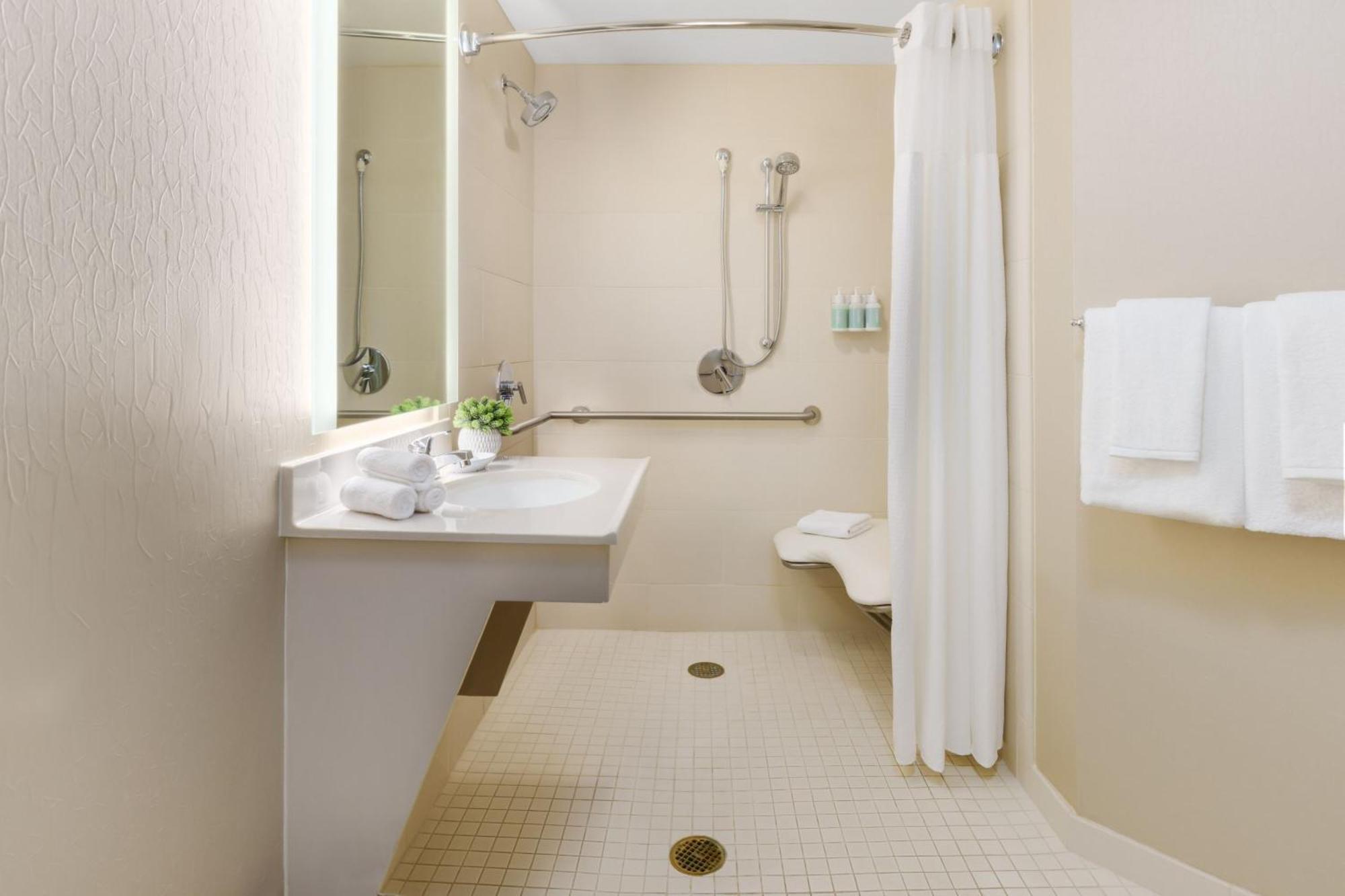 Springhill Suites Manchester-Boston Regional Airport Extérieur photo